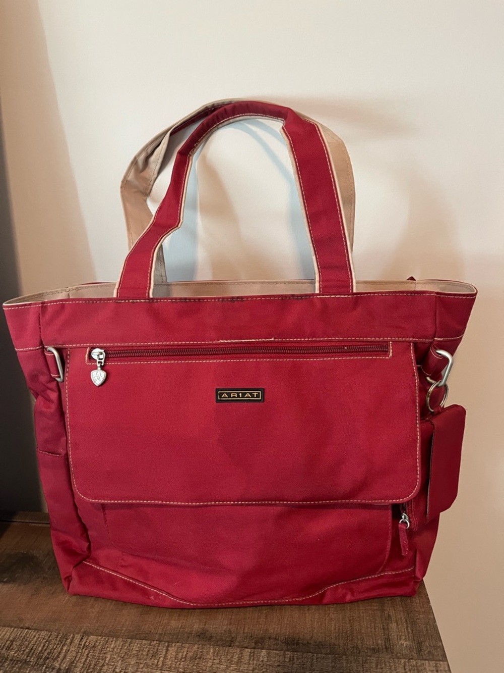 Ariat Canvas Red Tote Shoulder Bag‎ Purse Women’s Multiple Compartment Casual